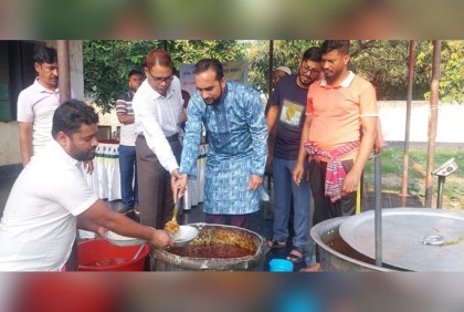 ব্রাহ্মণবাড়িয়ায় বঙ্গবন্ধুর জন্মবার্ষিকী উপলক্ষে কারাবন্দীদের মাঝে খাবার পরিবেশন