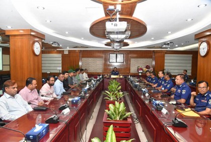 ঈদে সাধারণ মানুষের গন্তব্যে পৌঁছানো নির্বিঘ্ন করতে পুলিশ সচেষ্ট রয়েছে : আইজিপি 

