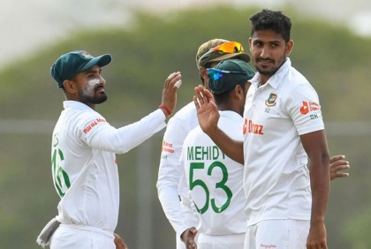 লঙ্কান শিবিরে শুরুতেই খালেদের আঘাত