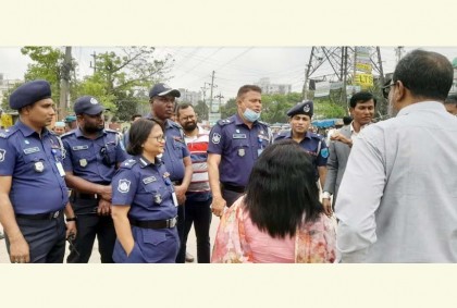 মহাসড়কে বাস থামিয়ে যাত্রী নামানোর ঘটনায় ১৫৪টি বাসের নামে মামলা 