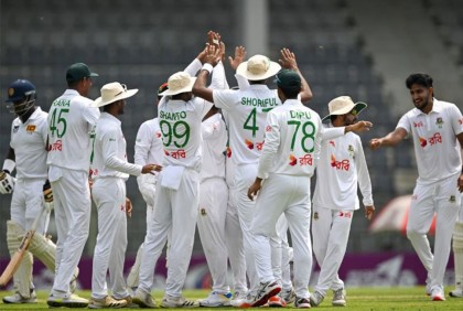 প্রথম সেশনে টাইগারদের হানায় নাকাল লঙ্কান শিবির