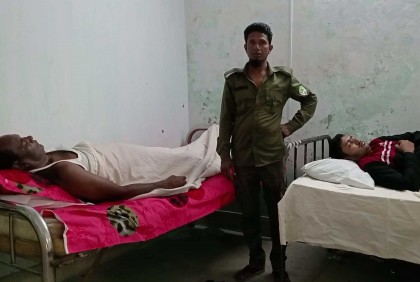 মাছ ধরতে না দেওয়ায় বন কর্মকর্তার উপর হামলা ছাত্রলীগ নেতার