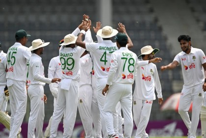২৮০ রানে অলআউট শ্রীলঙ্কা, শেষভাগে টাইগার শিবিরেও ভাঙন