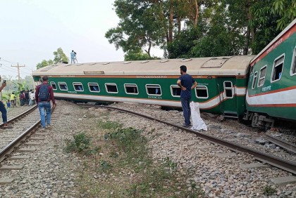 কুমিল্লায় দুর্ঘটনা, অনির্দিষ্ট কালের জন্য স্বল্প গতিতে ট্রেন চলাচলের নির্দেশ