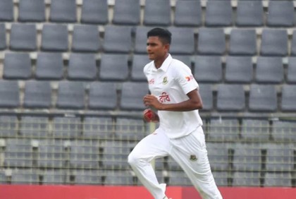 কুশল মেন্ডিসকেও ফেরালেন নাহিদ রানা