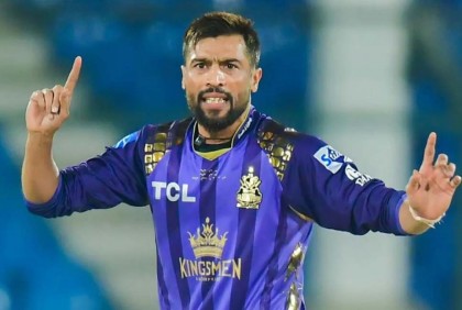 বিশ্বকাপ খেলতে অবসর ভেঙে পাকিস্তান দলে ফিরছেন আমির