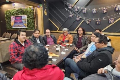 টরেন্টোতে বিশ্ব নাট্য দিবস পালনের উদ্যোগ গ্রহণে আলোচনা সভা 