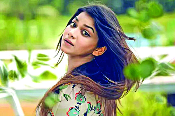 ‘শেষমেশ’ নিয়ে পারসা ইভানা