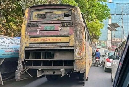 ২০ বছরের পুরাতন বাসের তালিকা তৈরির নির্দেশ পরিবেশমন্ত্রীর

