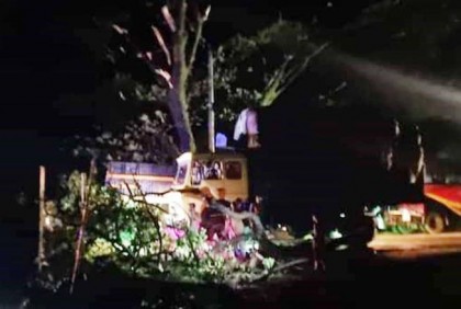 সুনামগঞ্জে ঝড়ে ক্ষতিগ্রস্ত শতাধিক বাড়িঘর 