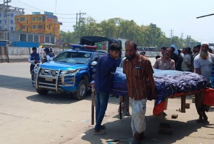 কালিয়াকৈরে ফুটপাতে উচ্ছেদ অভিযান 