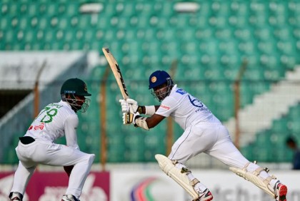 ৪৫৫ রানের লিড নিয়ে দিন শেষ করল শ্রীলঙ্কা