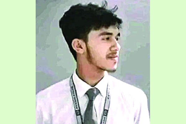 প্রাণ বাঁচাতে গিয়ে প্রাণ দিলেন কলেজছাত্র