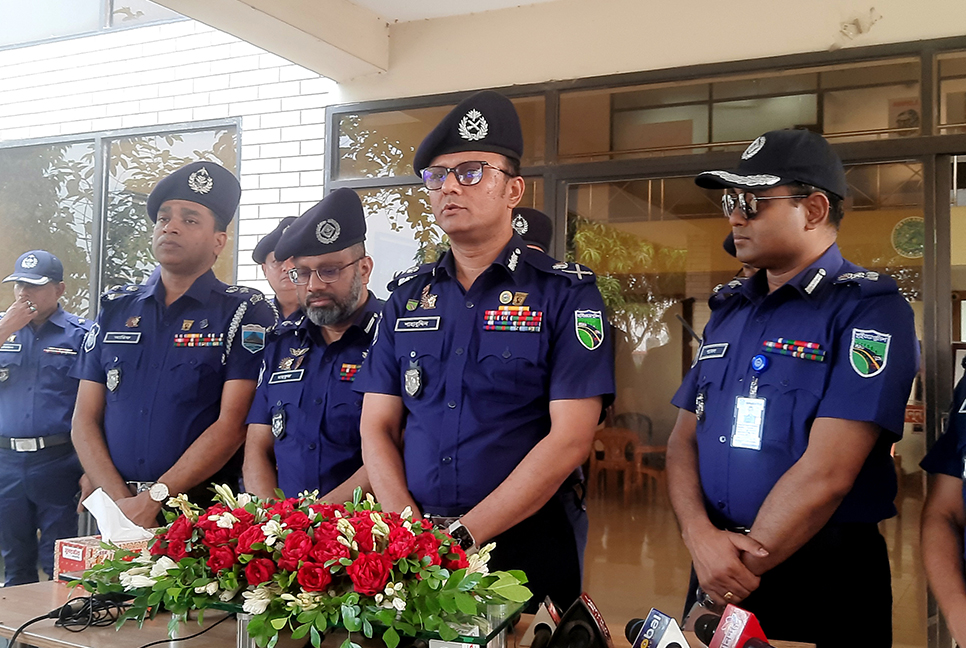 ‘স্বস্তির ঈদযাত্রা উপহার দেওয়া হবে’