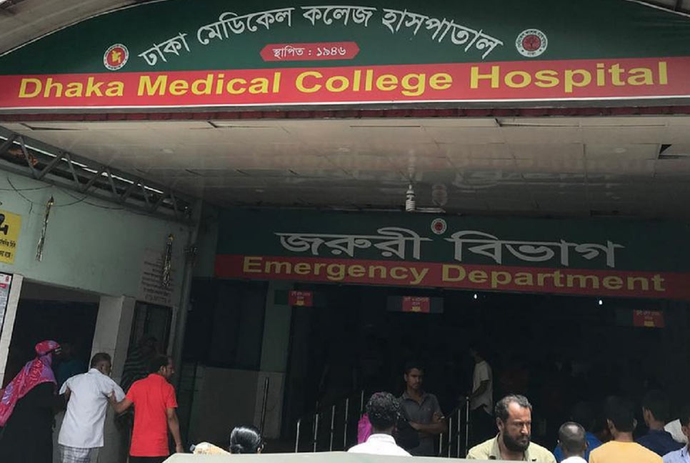 গুলিস্তানে বাস চাপায় এক শিশু হকারের মৃত্যু