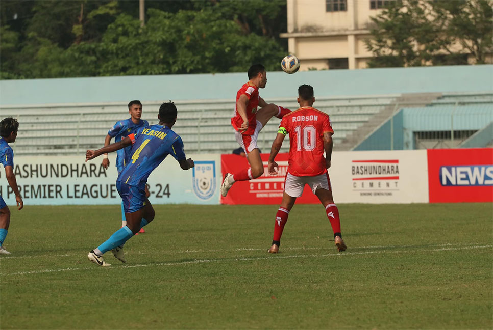 এবার চট্টগ্রাম আবাহনীকে উড়িয়ে দিল বসুন্ধরা কিংস