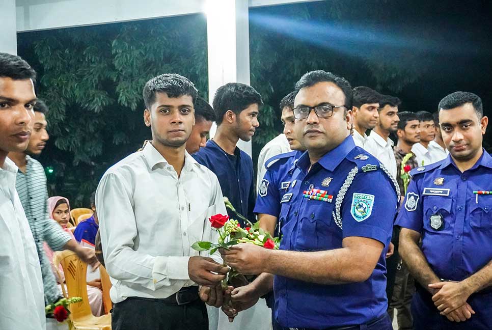 ঠাকুরগাঁওয়ে ১২০ টাকায় পুলিশের চাকরি পেল ৩৫ জন