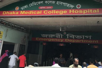 গুলিস্তানে বাস চাপায় এক শিশু হকারের মৃত্যু