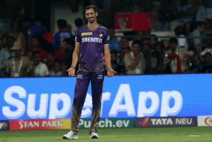 ফর্মে ফিরেই যে বার্তা দিলেন স্টার্ক