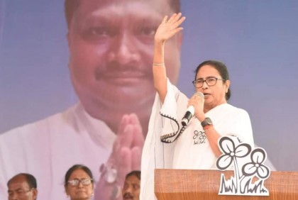 সীমান্ত হত্যা নিয়ে নিয়ে বিএসএফকে তোপ মমতা ব্যানার্জীর 