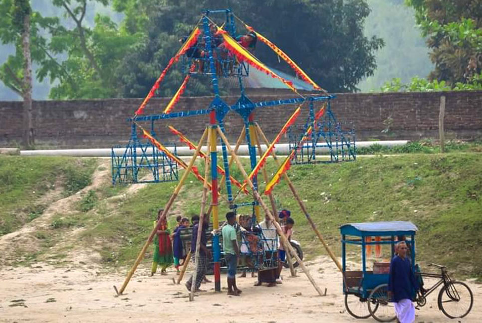 গাইবান্ধায় বারুনীর মেলা অনুষ্ঠিত