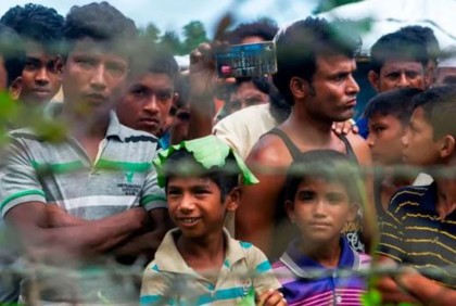 বিপাকে পড়ে এখন সেই রোহিঙ্গাদের কাছেই সাহায্য চায় মিয়ানমার জান্তা!