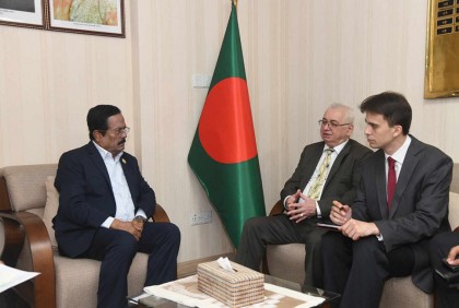 রাশিয়াতে তৈরি পোশাক ও পাটজাত পণ্য রপ্তানি বাড়াতে চায় সরকার : নানক