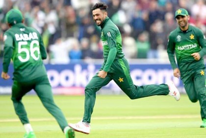 পাকিস্তানের টি-টোয়েন্টি দলে ফিরলেন আমির-ইমাদ