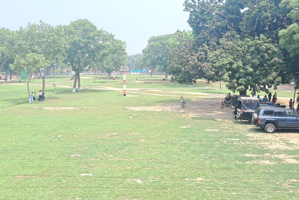 ঈদ জামাতের জন্য প্রস্তুত শোলাকিয়া