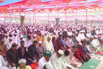 মেহেরপুরে ঈদের জামাত অনুষ্ঠিত