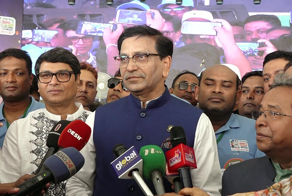 পণ্য বর্জন সস্তা রাজনীতি ও দেউলিয়াত্বের বহিঃপ্রকাশ : হানিফ

