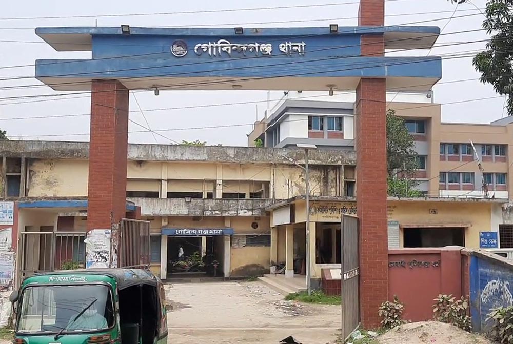 গাইবান্ধায় অটোচালকের গলাকাটা লাশ উদ্ধার