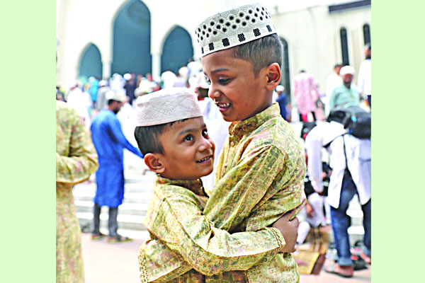 ঈদুল ফিতর উদযাপিত