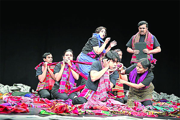 বর্বরতার প্রতিবাদে নাটক