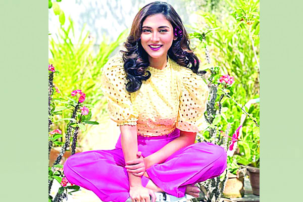 সুখবর দিলেন মেহজাবীন