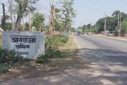 চুয়াডাঙ্গার তাপমাত্রা আজও ৪২ ডিগ্রি ছাড়াল 

