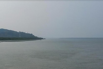 নাফনদীতে মিয়ানমারের নৌ-বাহিনীর ছোড়া গুলিতে বাংলাদেশি দুই জেলে গুলিবিদ্ধ  