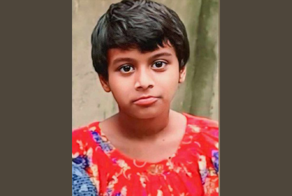 পুতুল পোড়াতে গিয়ে দগ্ধ হয়ে মারা গেল ২য় শ্রেণির শিক্ষার্থী

