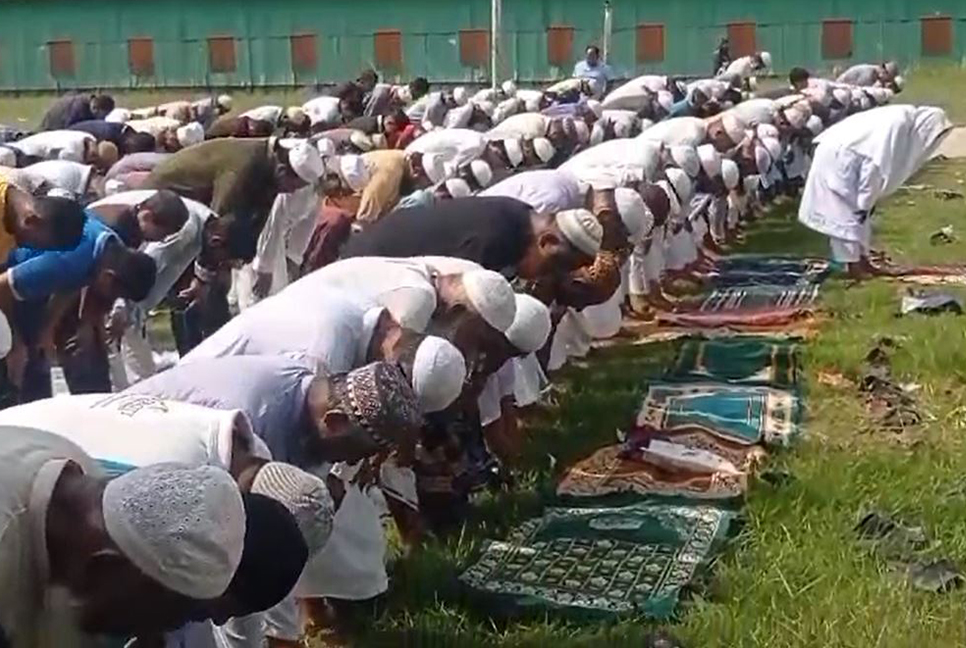 নড়িয়ায় বৃষ্টির জন্য ইসতিসকার নামাজ