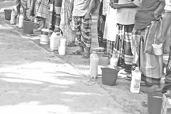 দুধ উৎপাদকরা হতাশায়