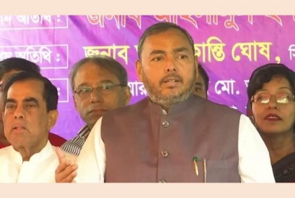 ফ্যামিলি কার্ডধারীদের মধ্যে টিসিবির পণ্য বিক্রি উদ্বোধন করলেন বাণিজ্য প্রতিমন্ত্রী 