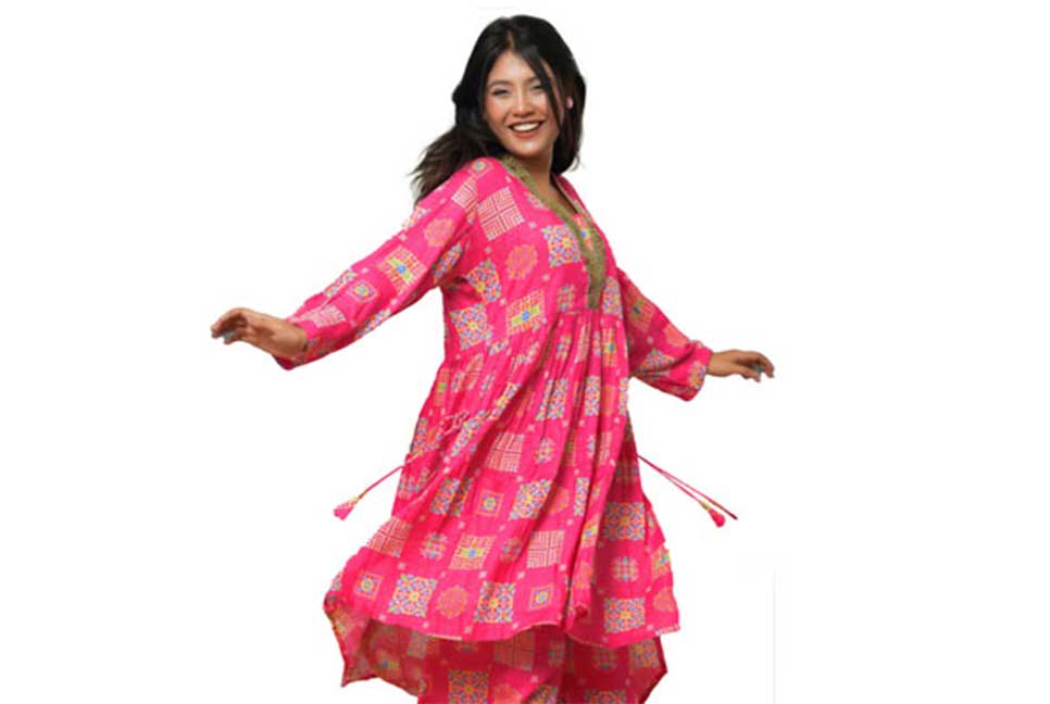 কেমন হবে গরমে পোশাকের রং