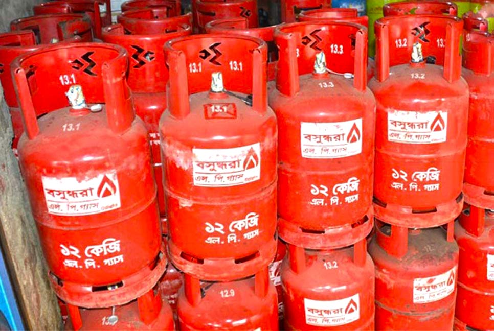 বসুন্ধরার সিলিন্ডারে অন্য গ্যাস ভরে প্রতারণা, ফিলিং স্টেশন বন্ধ