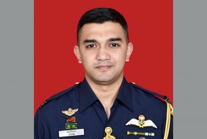 প্রশিক্ষণ যুদ্ধবিমান বিধ্বস্ত হয়ে পাইলটের মৃত্যু