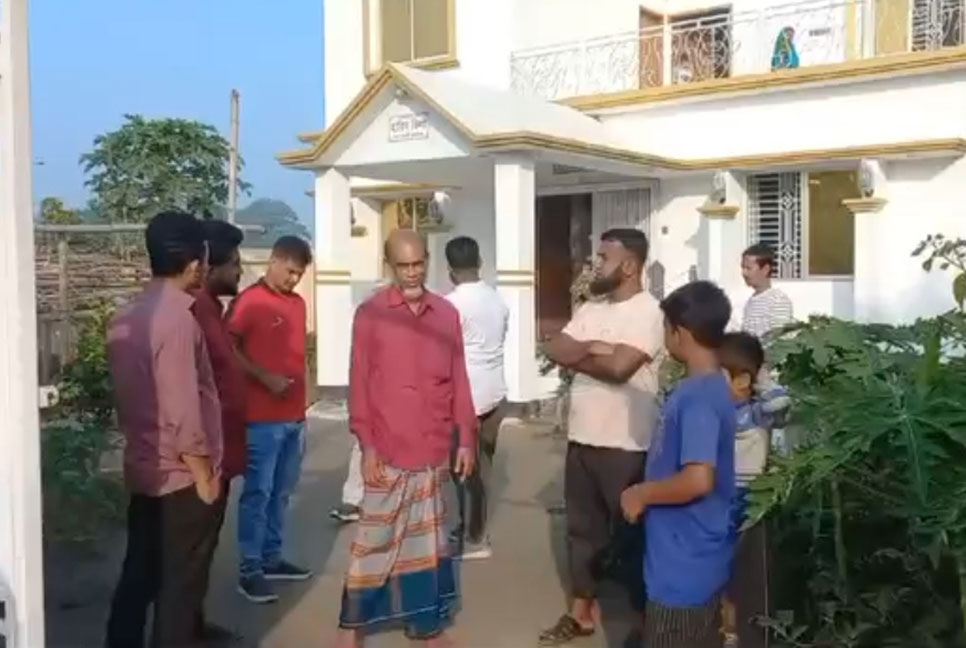 মাদারীপুরে প্রবাসীর বাড়িতে ডাকাতি