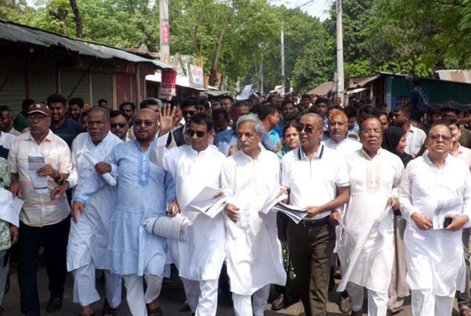 সরকার দেশের মানুষের সাথে বিশ্বাসঘাতকতা করছে : নিতাই রায় চৌধুরী