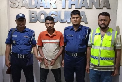 বন্ধুকে বাড়িতে ডেকে হত্যা, সৈনিক লীগ নেতা গ্রেফতার  