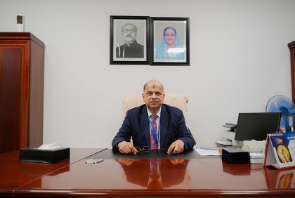 সাউথইস্ট ইউনিভার্সিটির নতুন উপাচার্য অধ্যাপক ড. ইউসুফ মাহবুবুল ইসলাম

