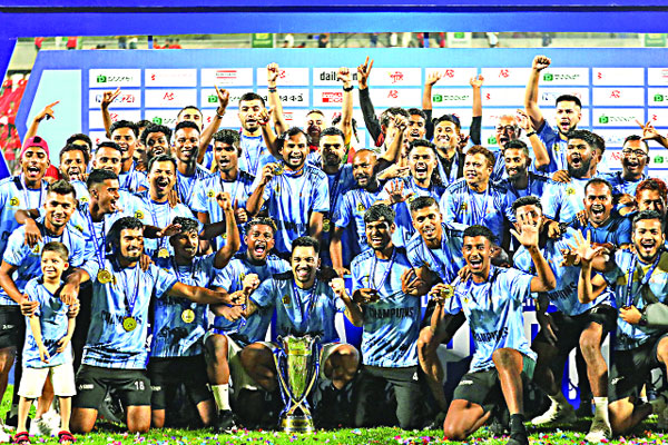 পাঁচ তারা বসুন্ধরা