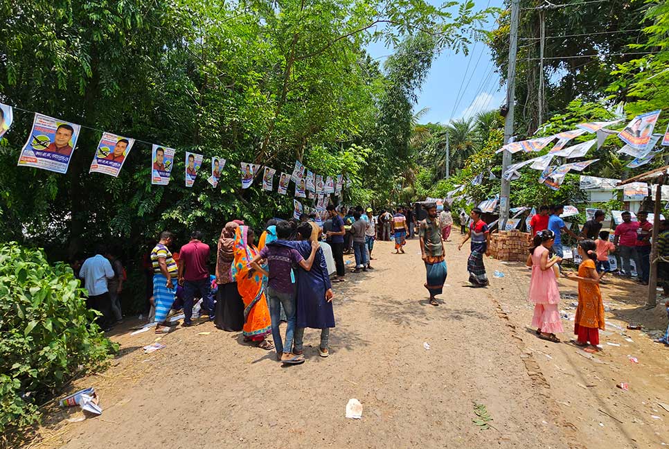 খুলনার তিন উপজেলায় শান্তিপূর্ণ ভোটগ্রহণ, উপস্থিতি কম